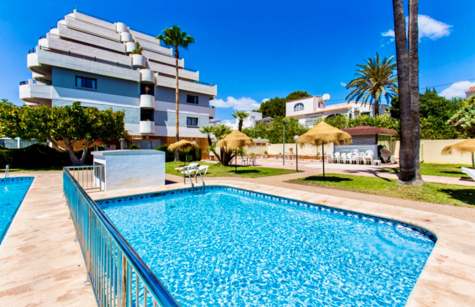 Studio zum Verkauf mit Gemeinschaftspool in Calpe, Alicante