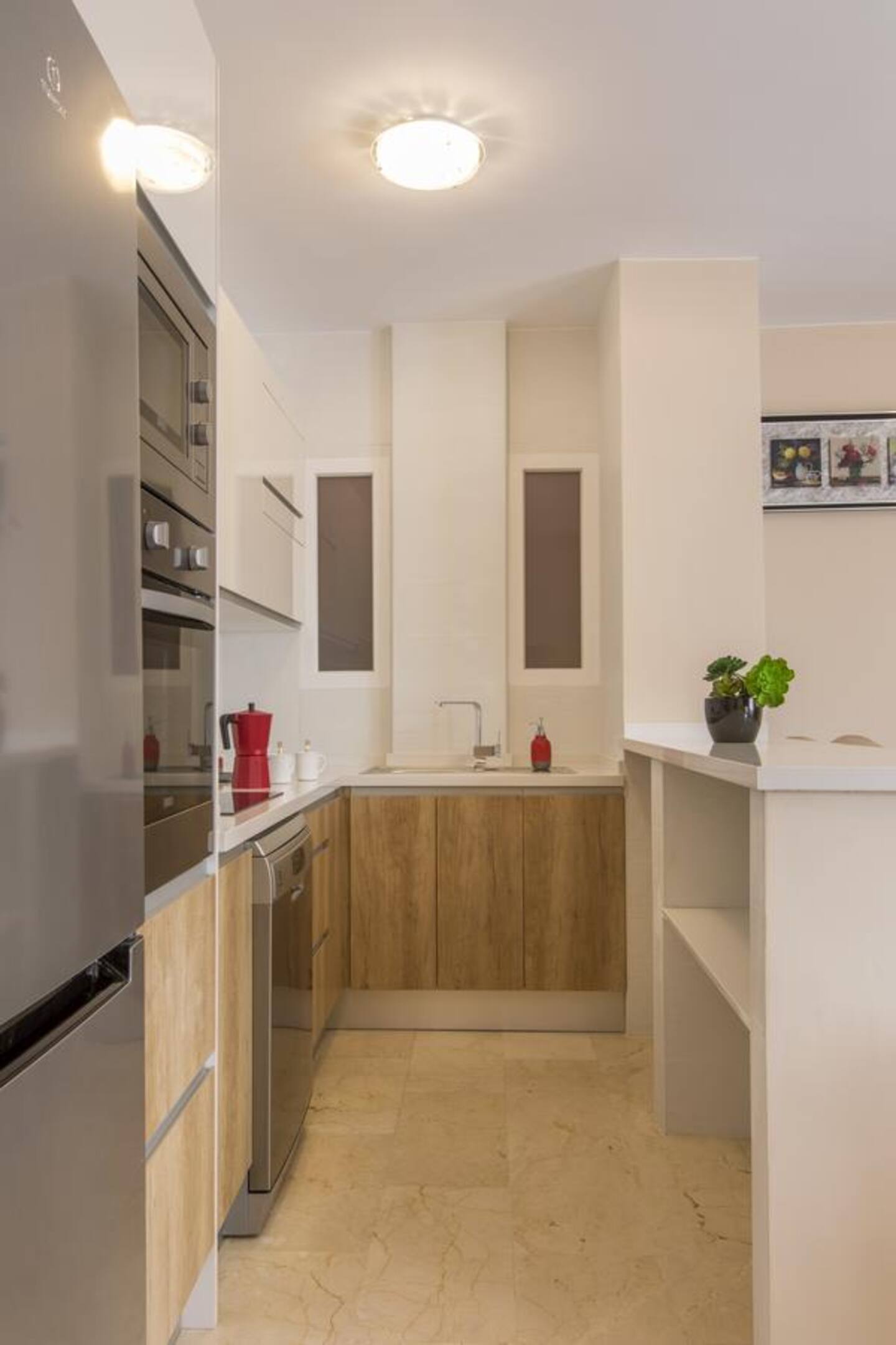 Apartamento de 2 habitaciones en Albir para alquiler a largo plazo
