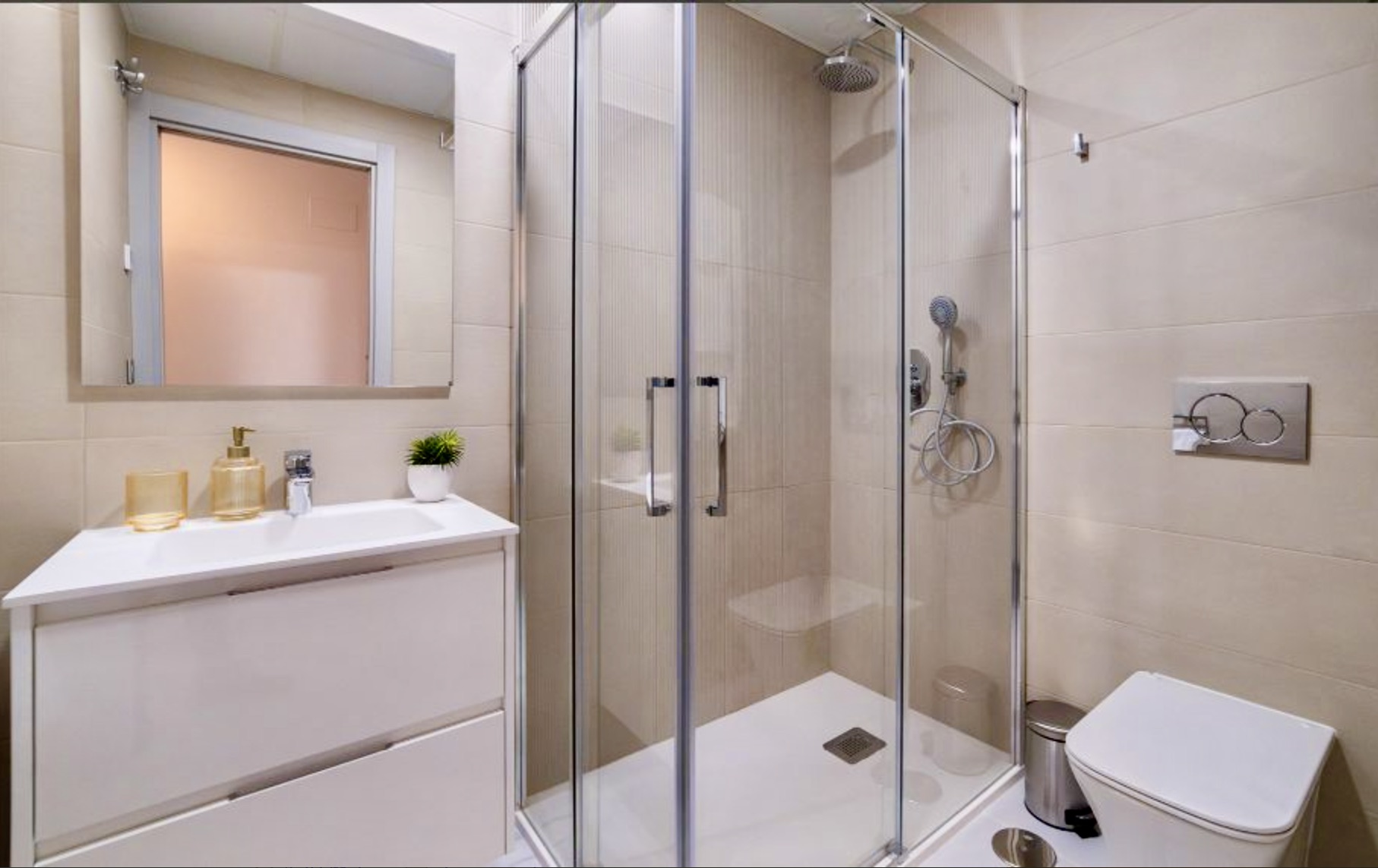 Apartment for sale with 2 bedrooms in Benidorm, Alicante