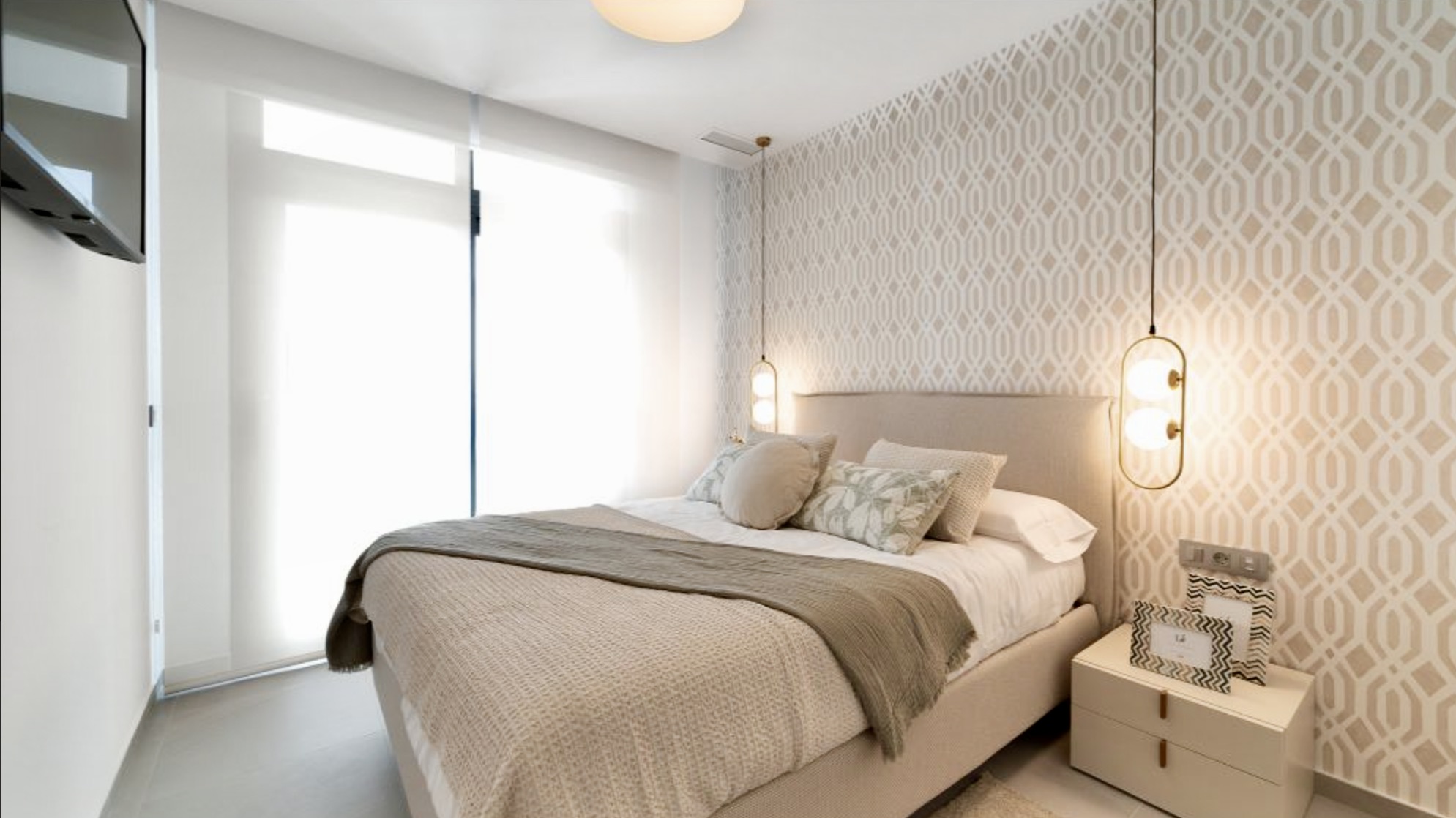 Apartment for sale with 2 bedrooms in Benidorm, Alicante