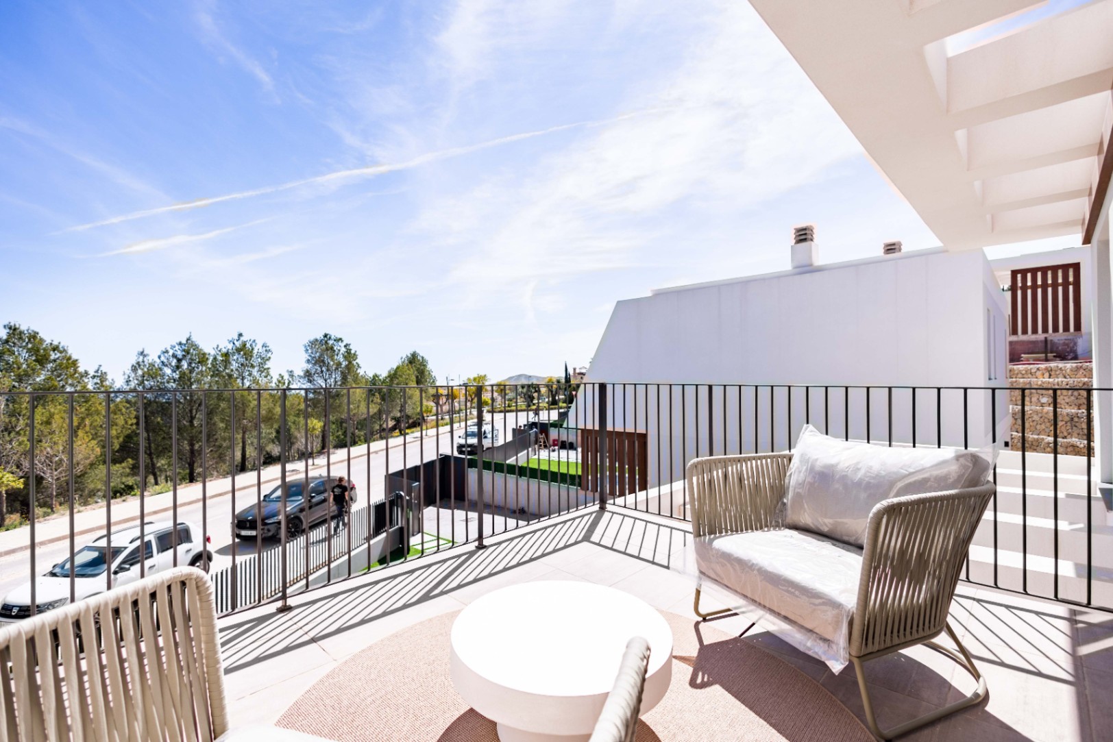 Chalet en Polop: 3 dormitorios, piscina privada y jardín