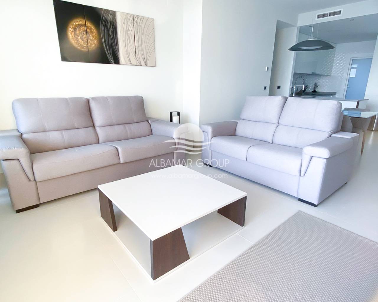 Apartamento de 2 dormitorios en alquiler en Benidorm, Alicante.
