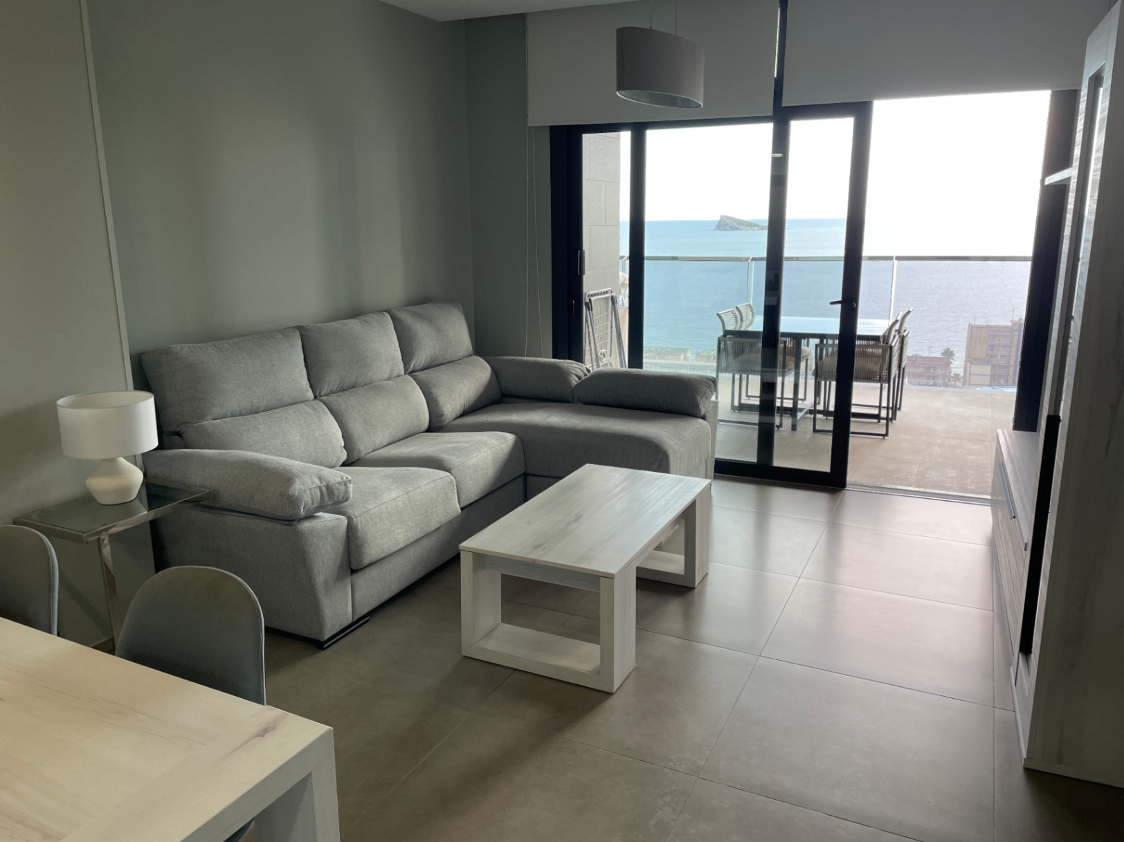 Wohnung mit 2 Schlafzimmern in Benidorm zur langfristigen Vermietung