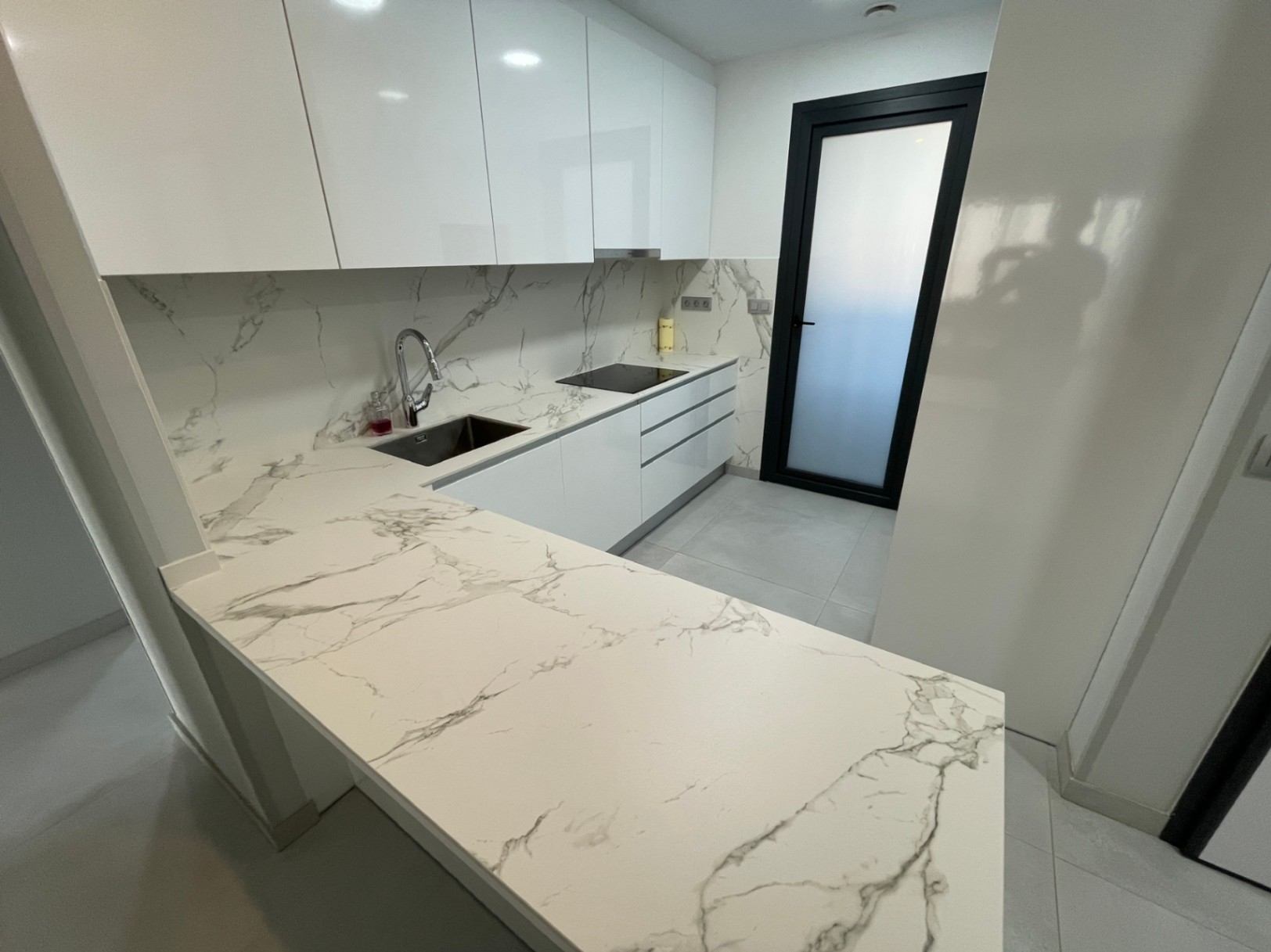 Apartamento de 2 habitaciones en Benidorm - Alquiler a largo plazo