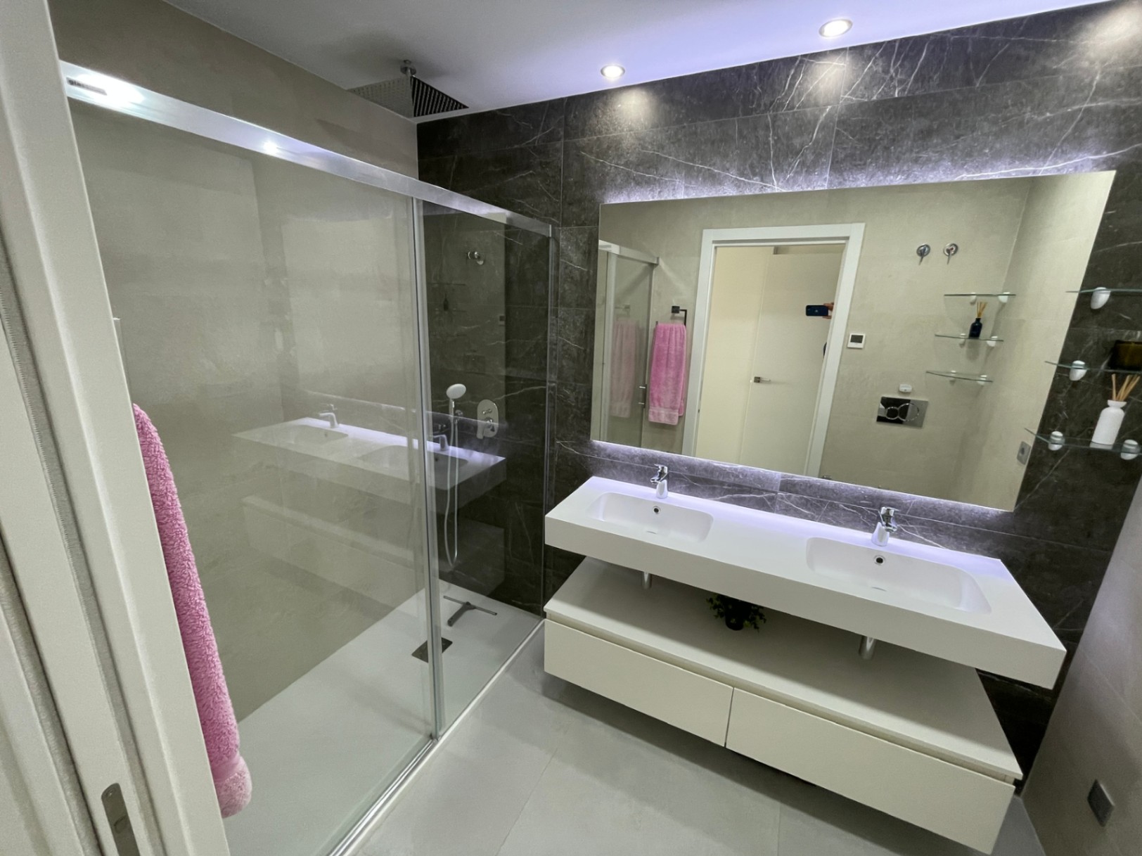Apartamento de 2 habitaciones en Benidorm - Alquiler a largo plazo