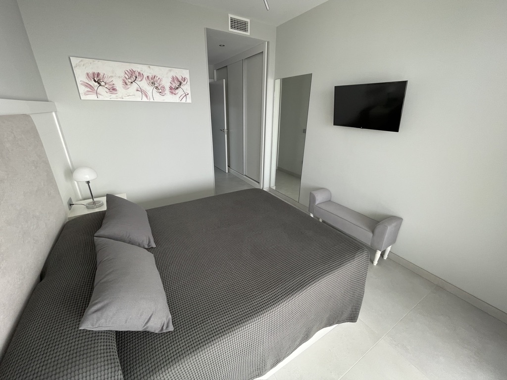 Apartamento de 2 habitaciones en Benidorm - Alquiler a largo plazo