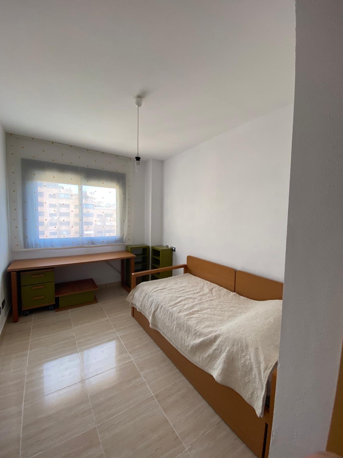 Wohnung in Villajoyosa mit 2 Schlafzimmern und Gemeinschaftspool
