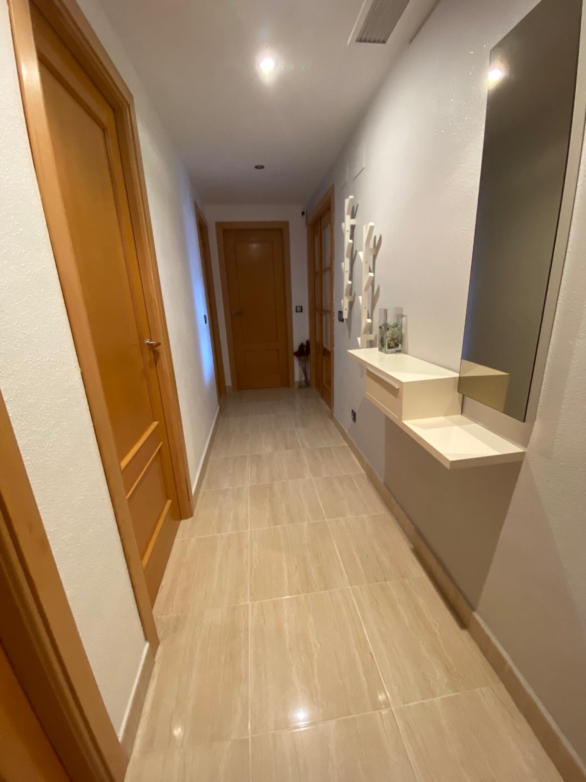 Wohnung in Villajoyosa mit 2 Schlafzimmern und Gemeinschaftspool