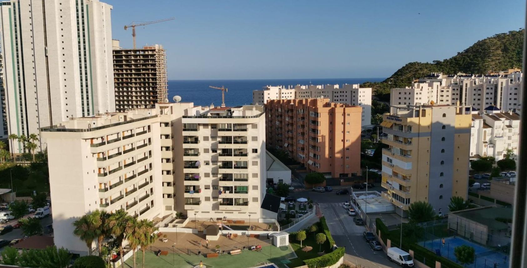 Apartamento en Villajoyosa con 2 habitaciones y piscina comunitaria
