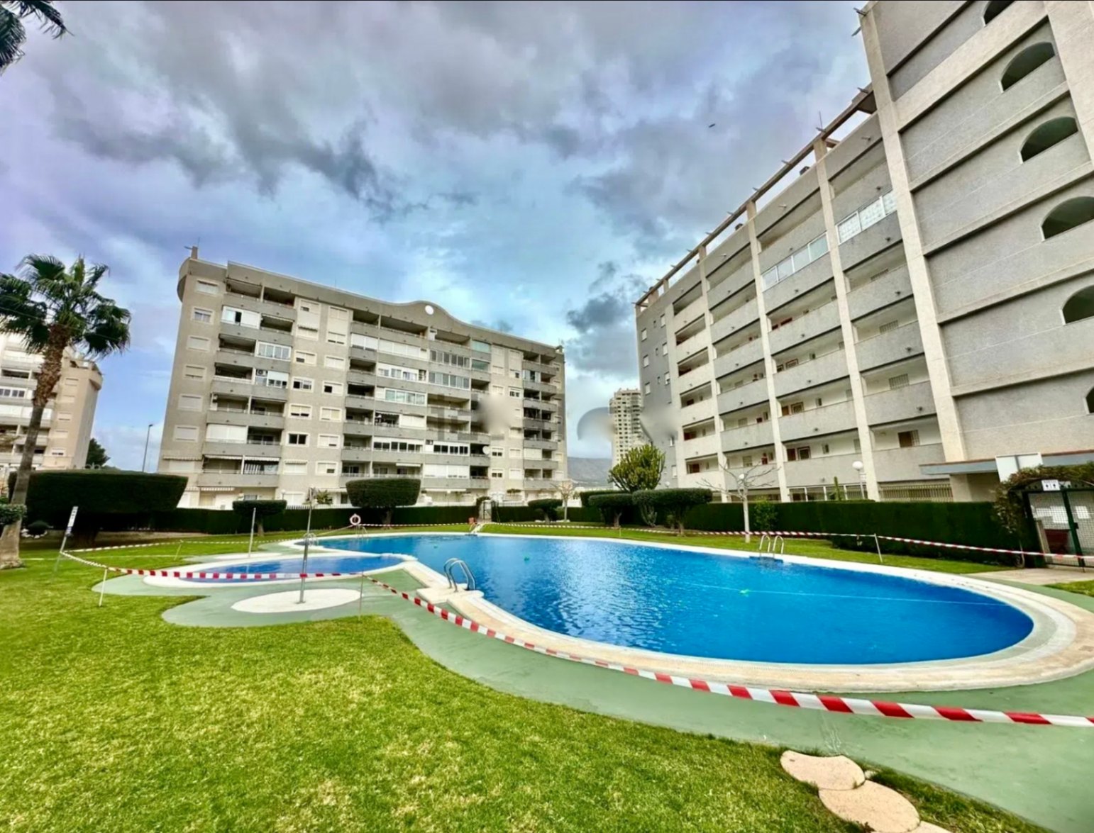 Apartamento en Villajoyosa con 2 habitaciones y piscina comunitaria