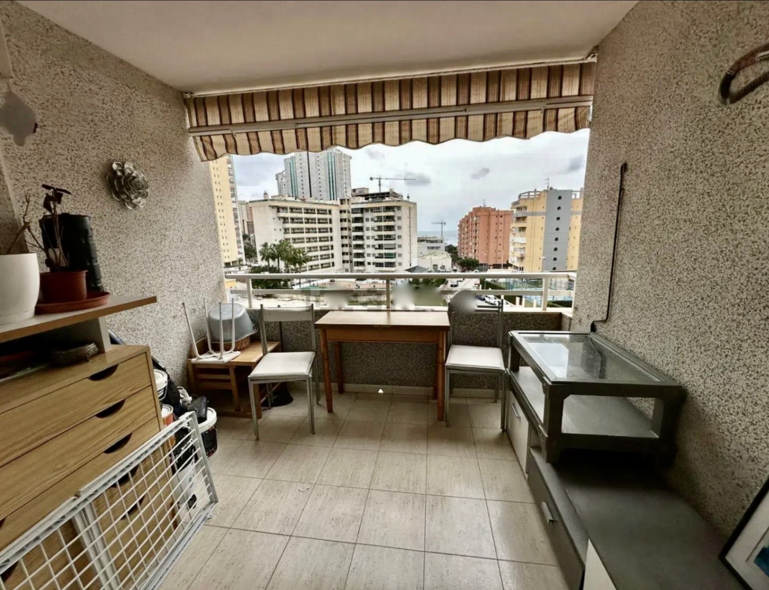 Apartamento en Villajoyosa con 2 habitaciones y piscina comunitaria