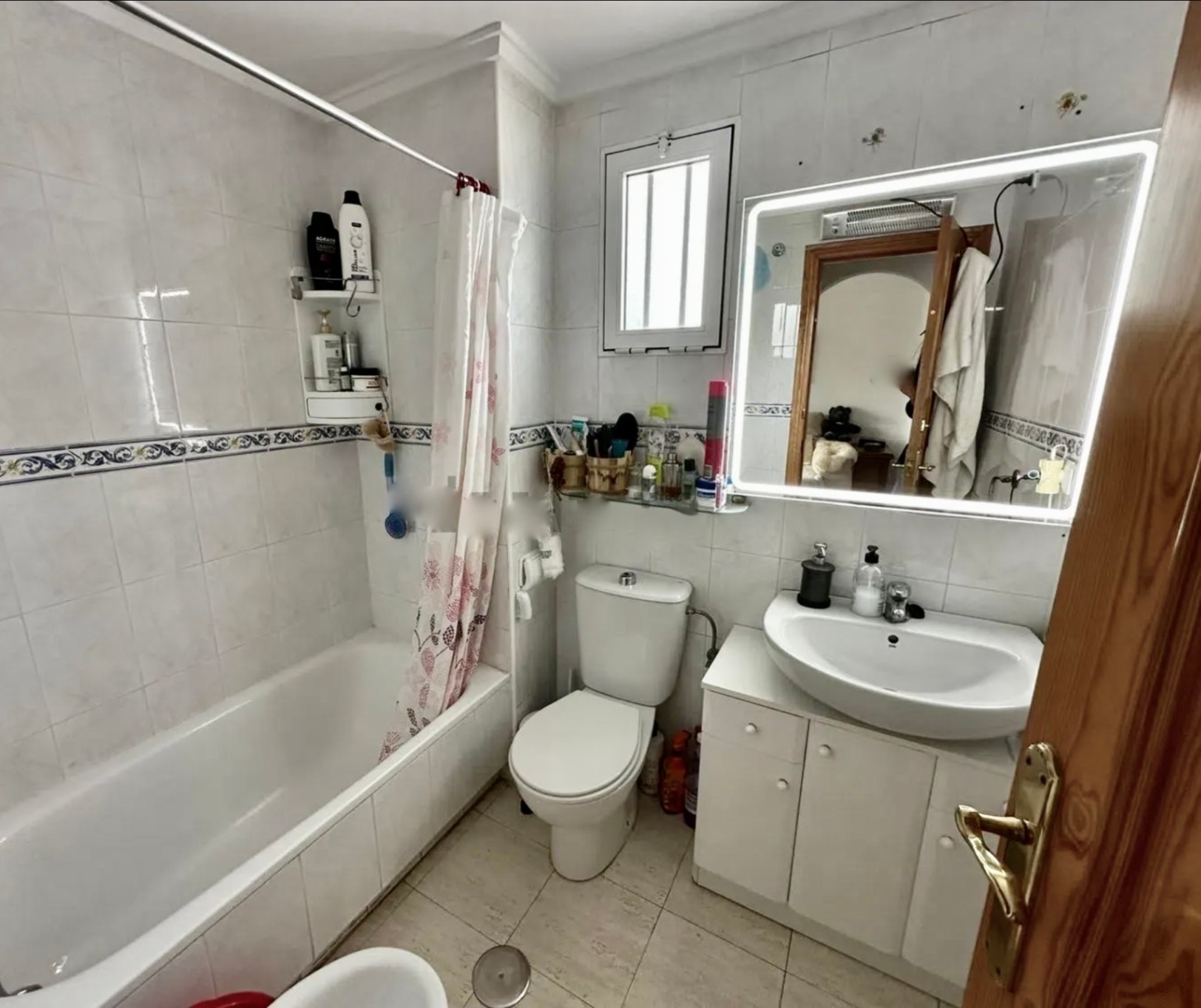 Apartamento en Villajoyosa con 2 habitaciones y piscina comunitaria