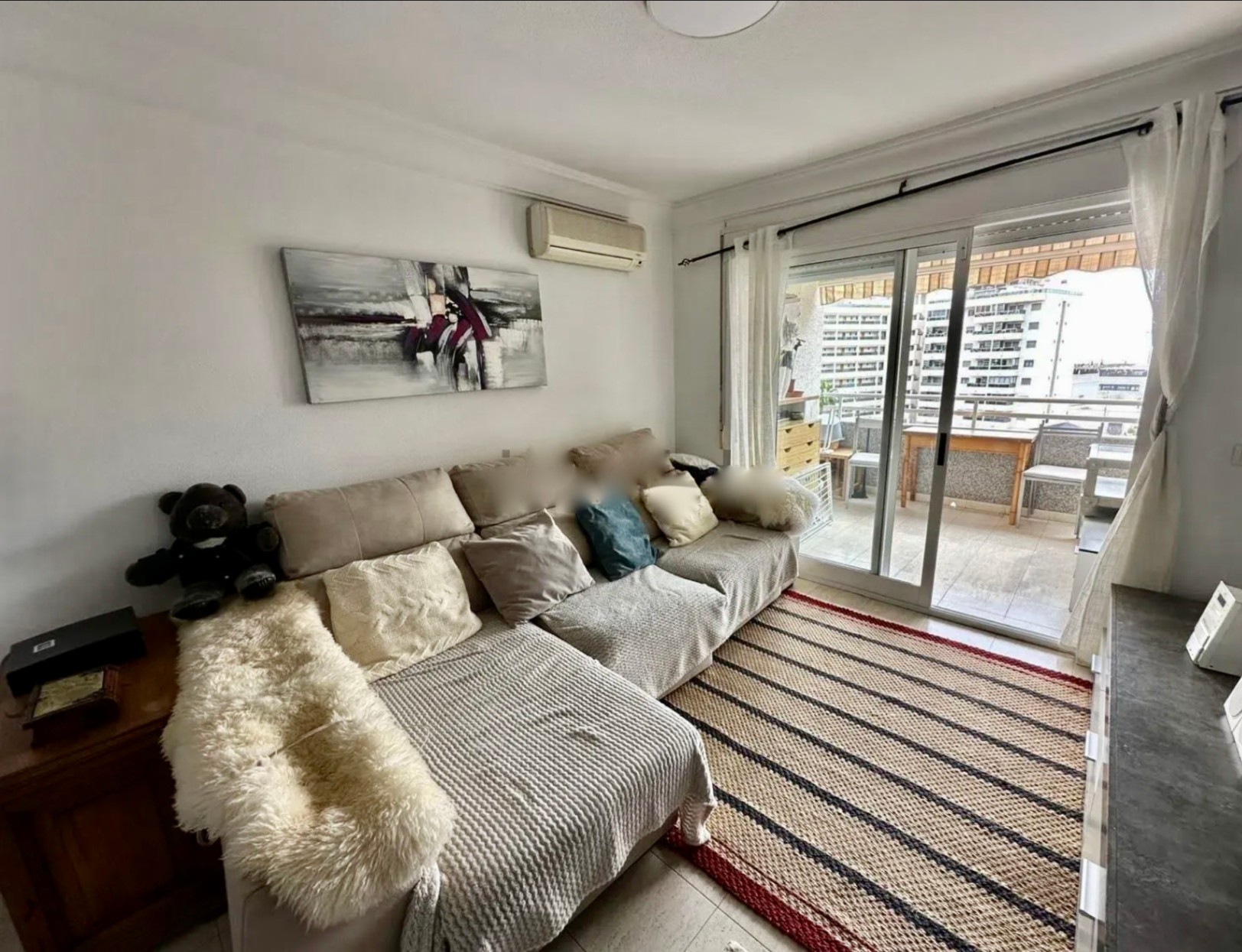 Apartamento en Villajoyosa con 2 habitaciones y piscina comunitaria