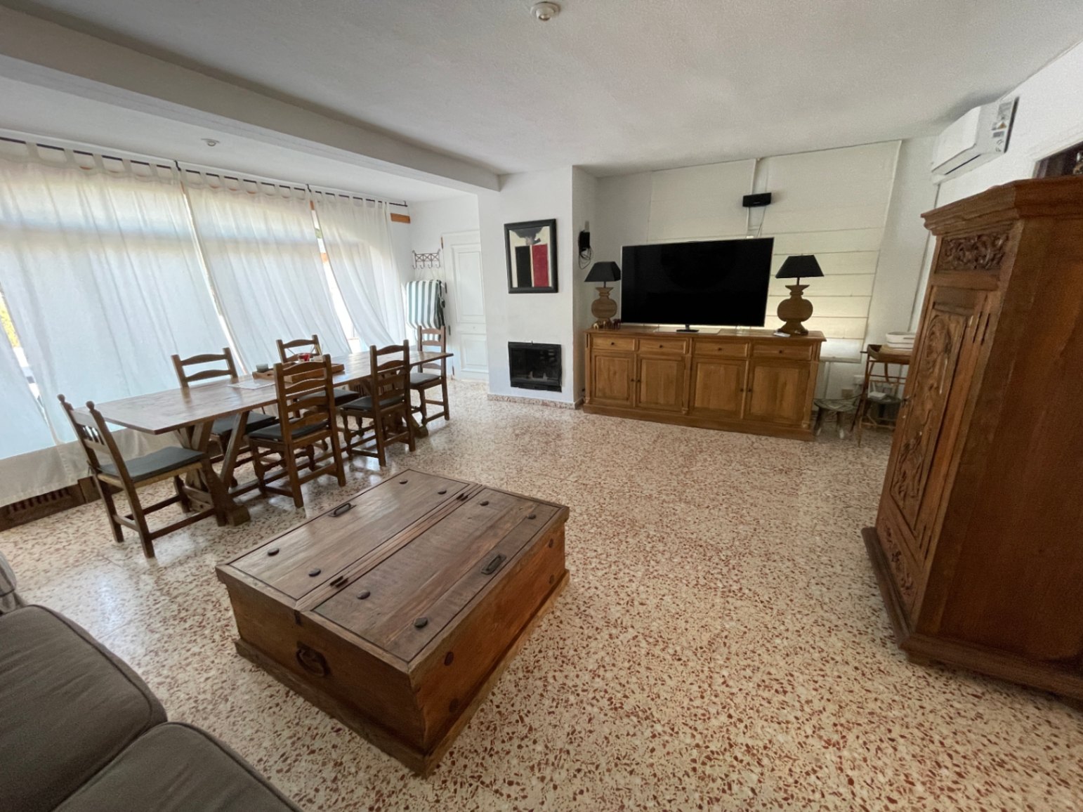 Chalet zur Langzeitmiete in Alfaz del Pi, 4 Schlafzimmer.