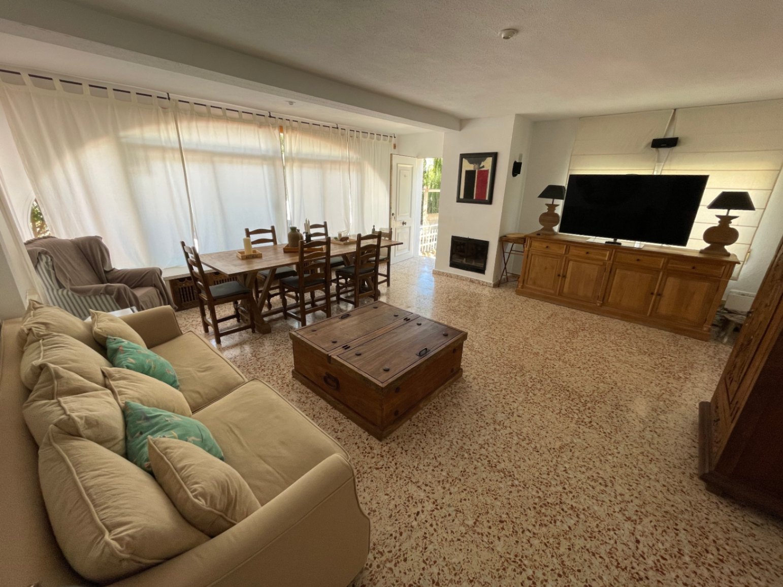 Chalet zur Langzeitmiete in Alfaz del Pi, 4 Schlafzimmer.