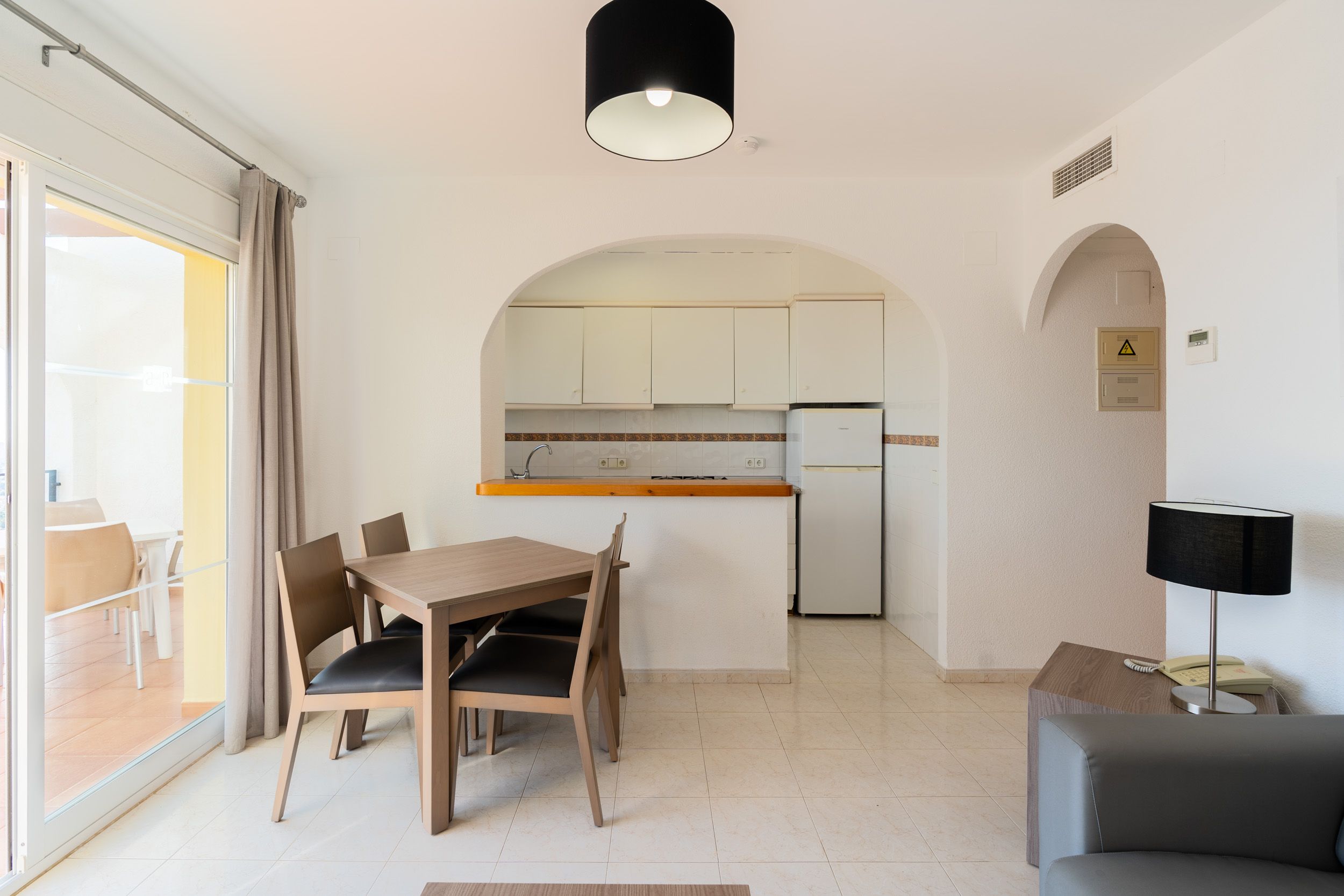 EXCLUSIVOS BUNGALOWS CON VISTAS AL MAR EN CALPE – RENTABILIDAD Y CONFORT GARANTIZADOS
