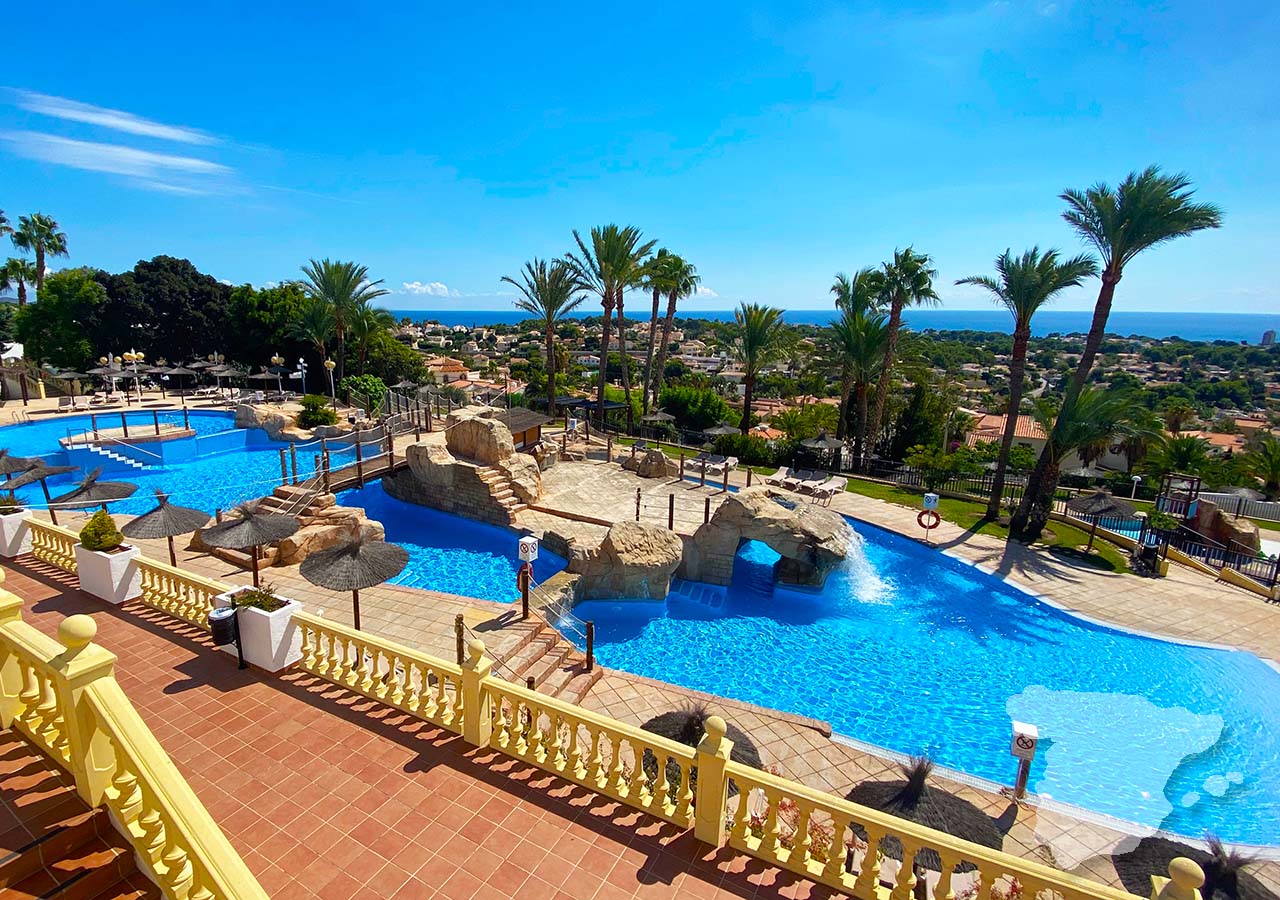 EXCLUSIVOS BUNGALOWS CON VISTAS AL MAR EN CALPE – RENTABILIDAD Y CONFORT GARANTIZADOS