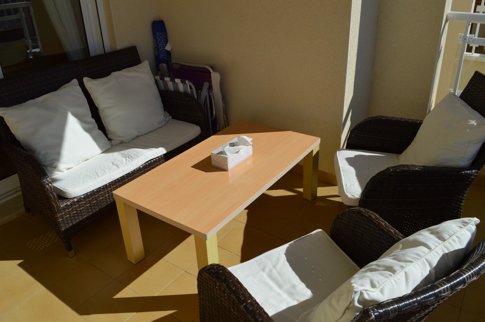 Piso en venta en Benidorm: 2 habitaciones y piscina comunitaria
