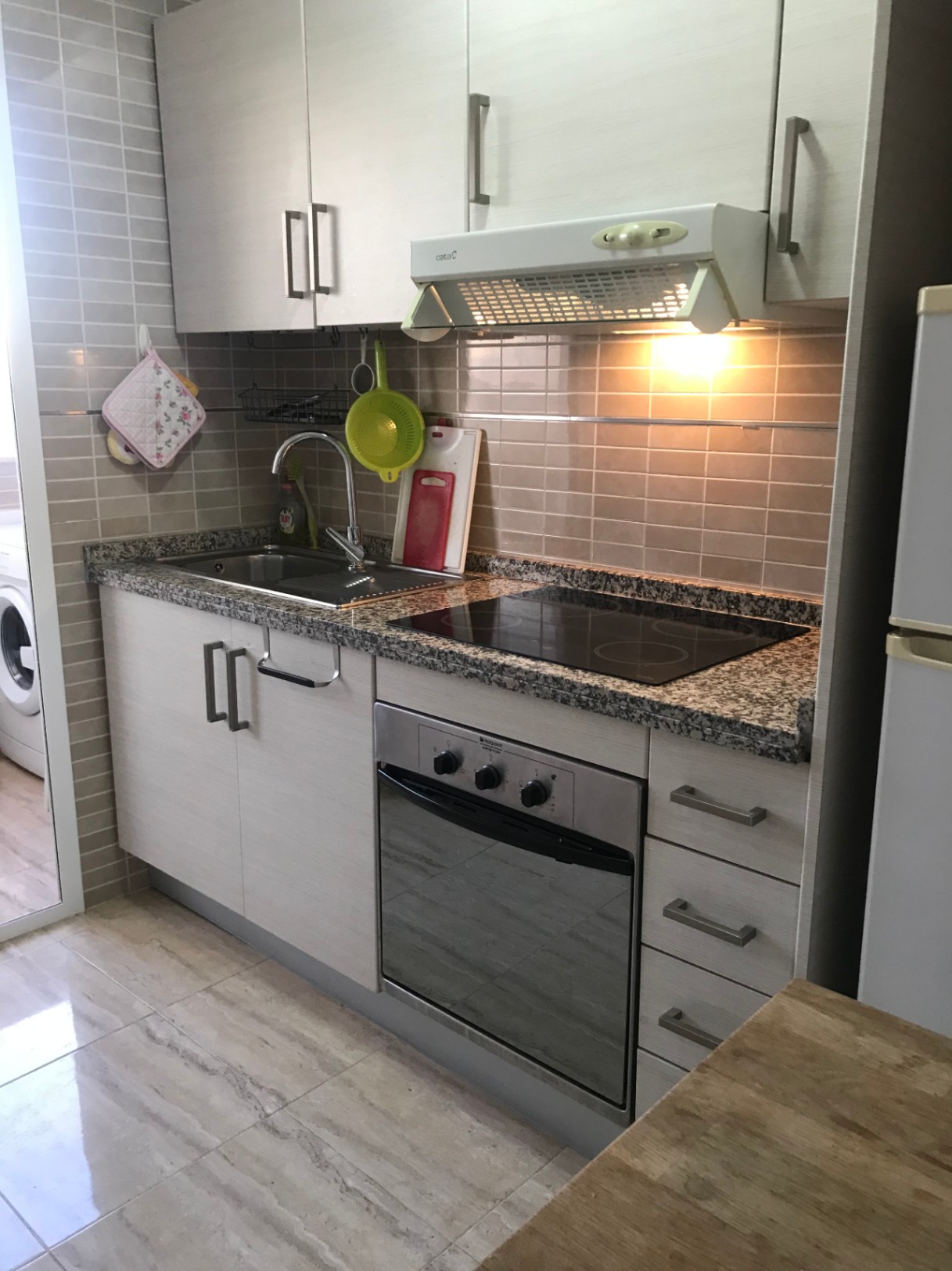 Piso en venta en Benidorm: 2 habitaciones y piscina comunitaria