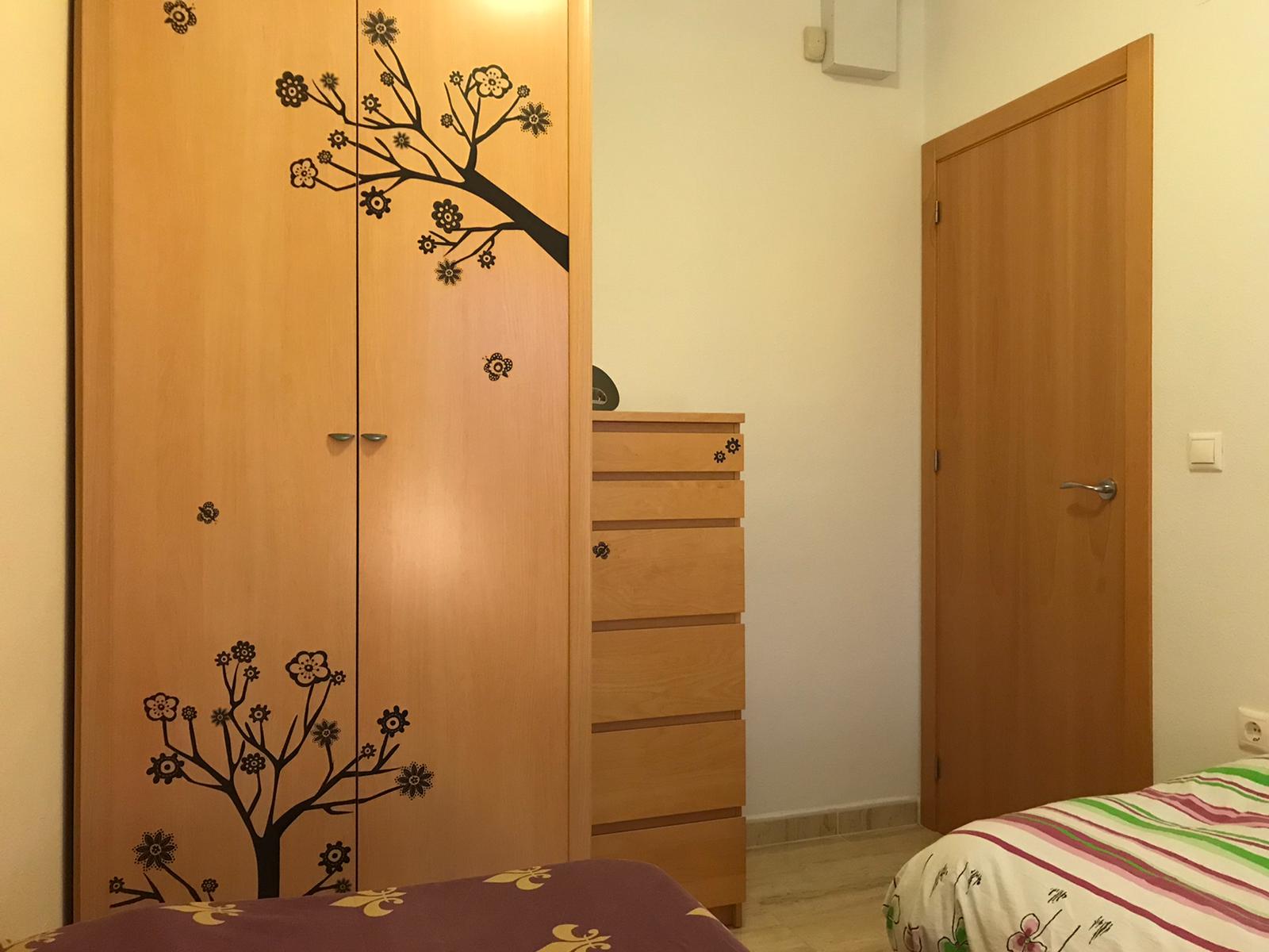 Piso en venta en Benidorm: 2 habitaciones y piscina comunitaria