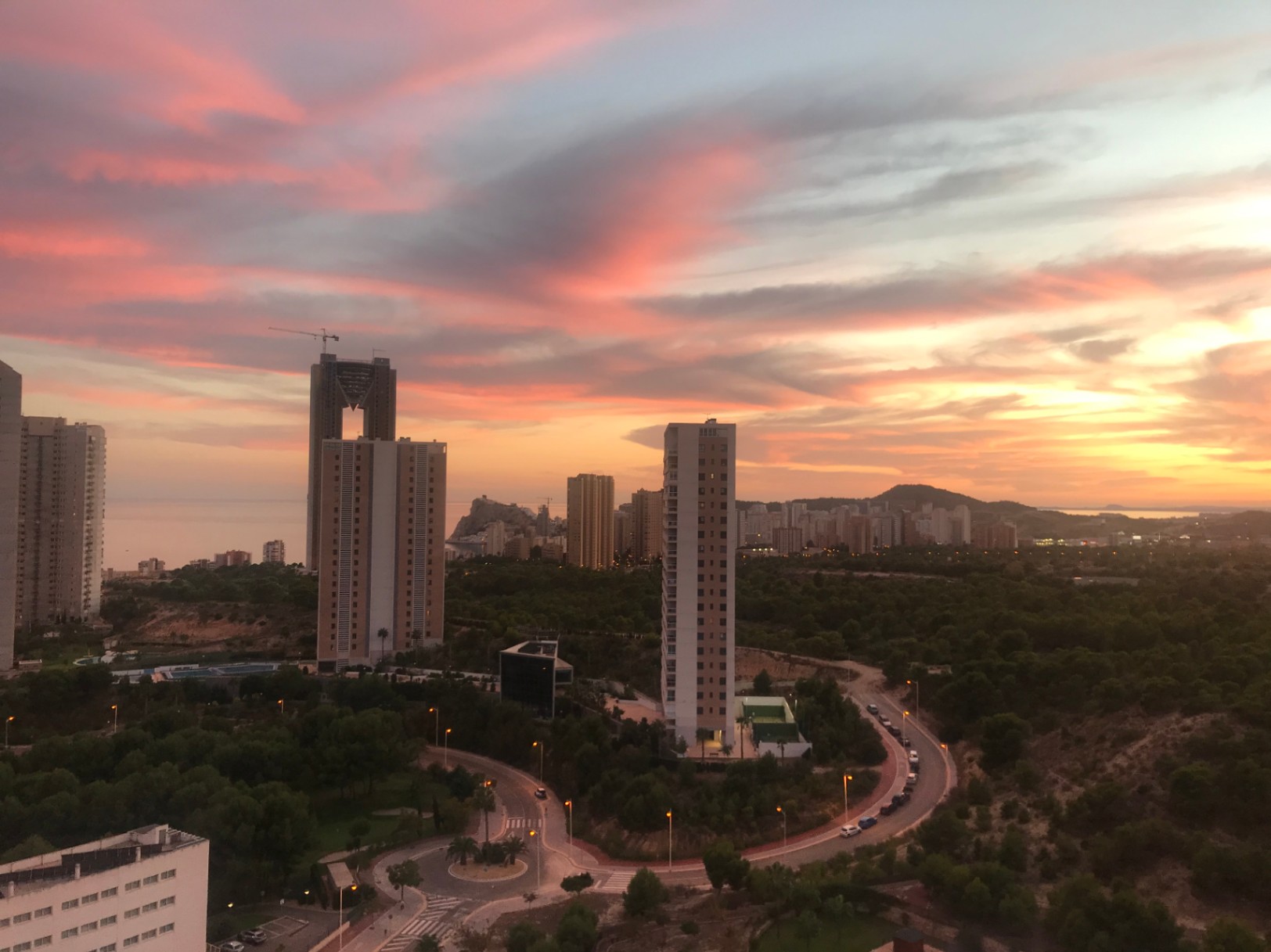 Piso en venta en Benidorm: 2 habitaciones y piscina comunitaria